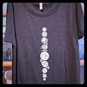 Charcoal grey Modcloth planets t-shirt